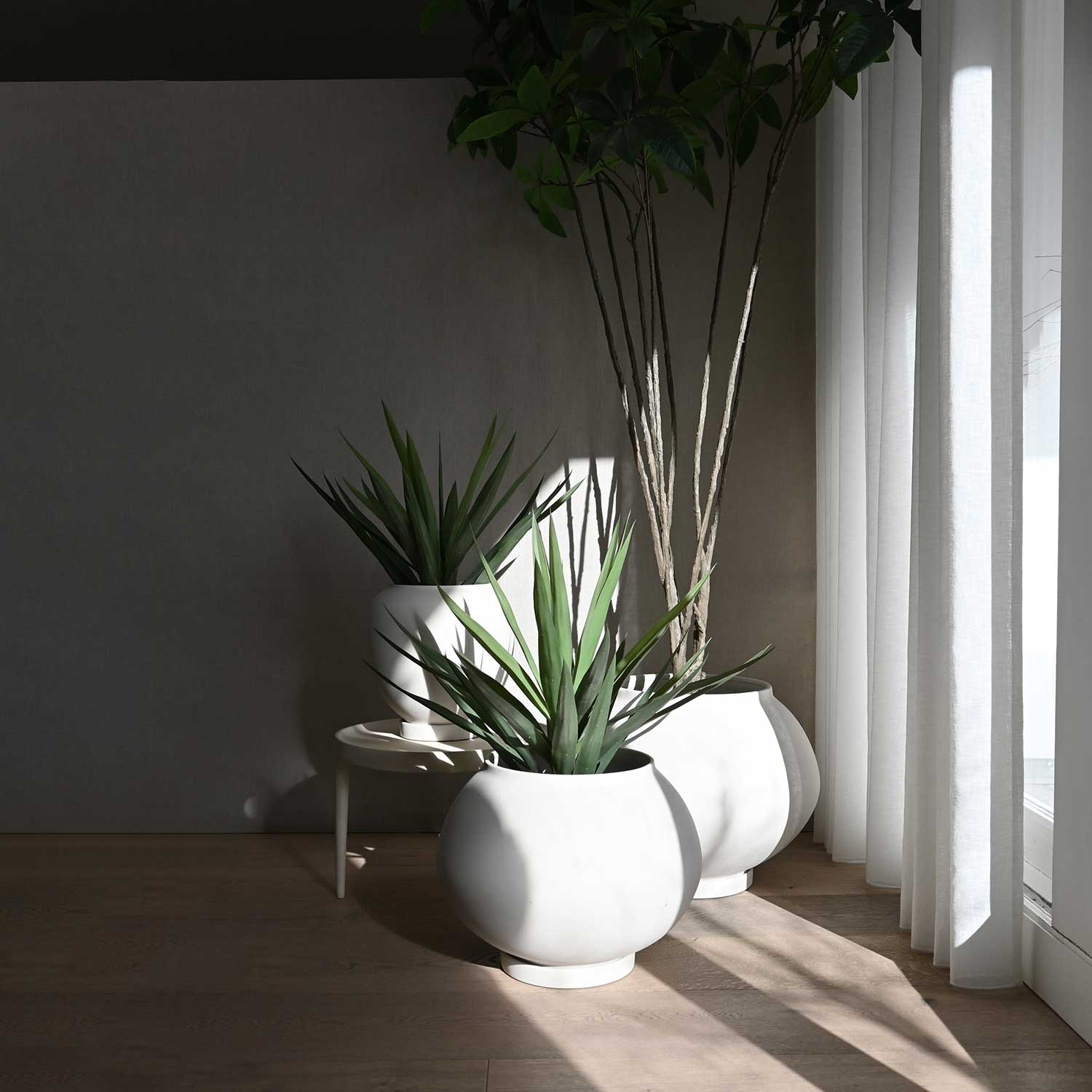 SUNAO - Pot de fleur exterieur grande taille en béton fibré