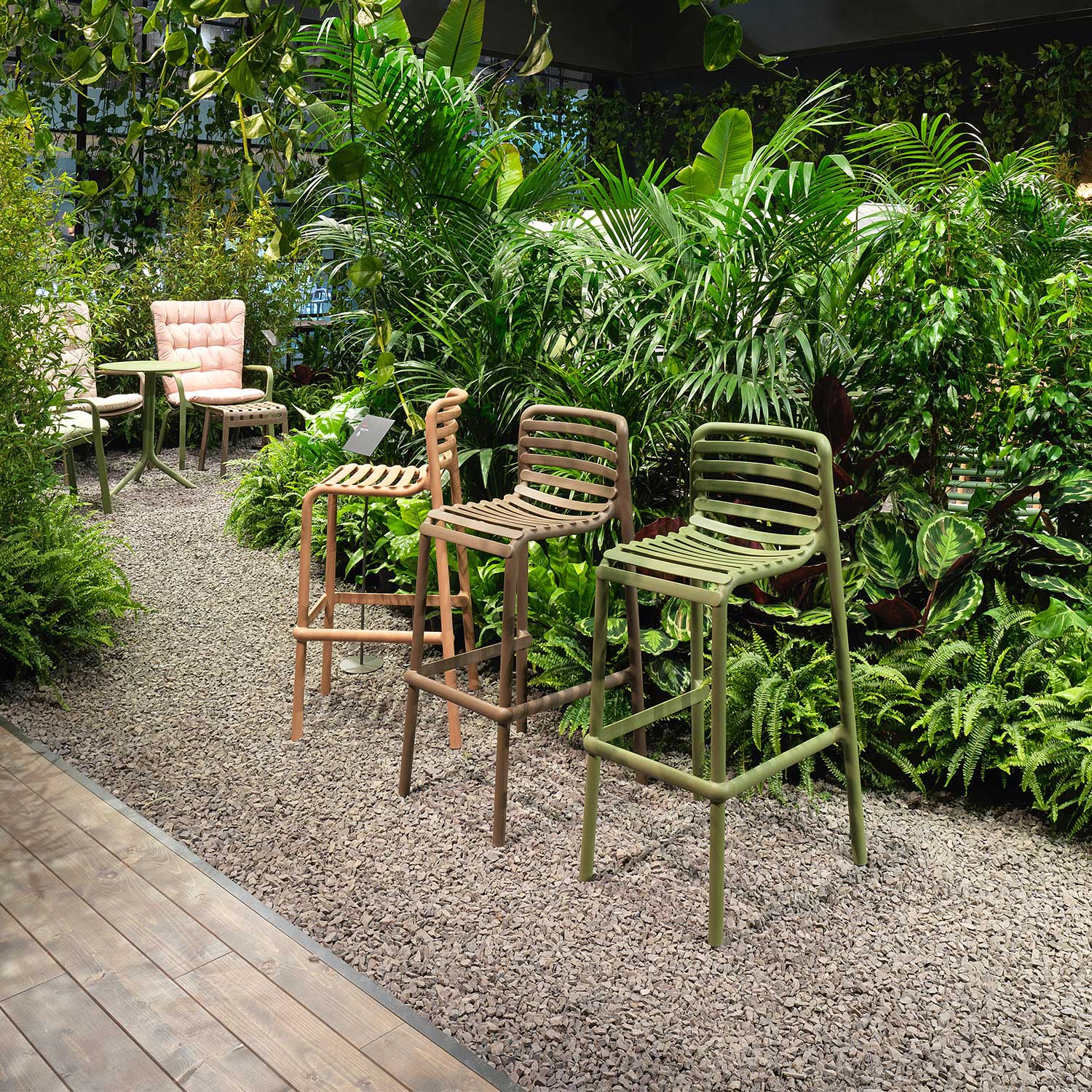 DOGA Stool - Stackable designer outdoor stool