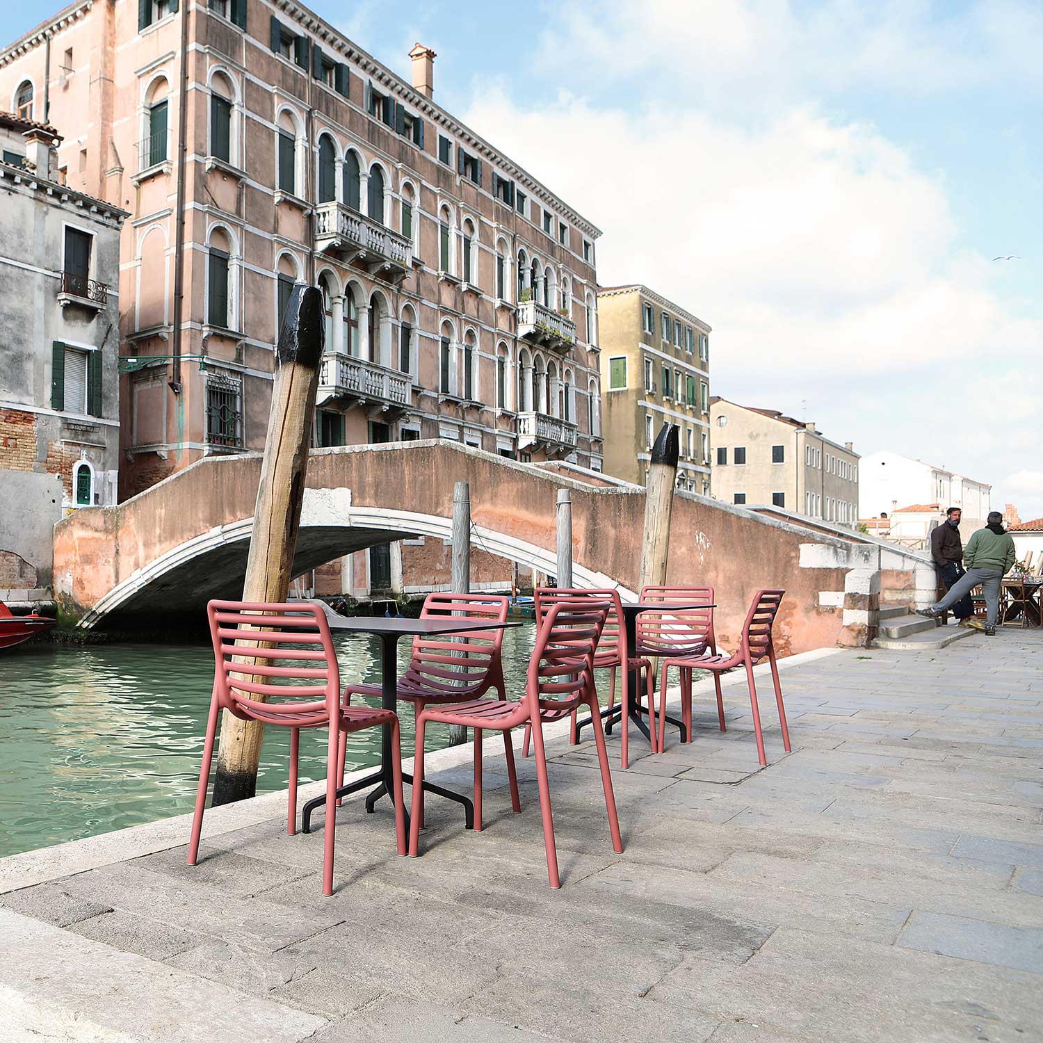 DOGA Bistrot - Chaise d'extérieur design empilable