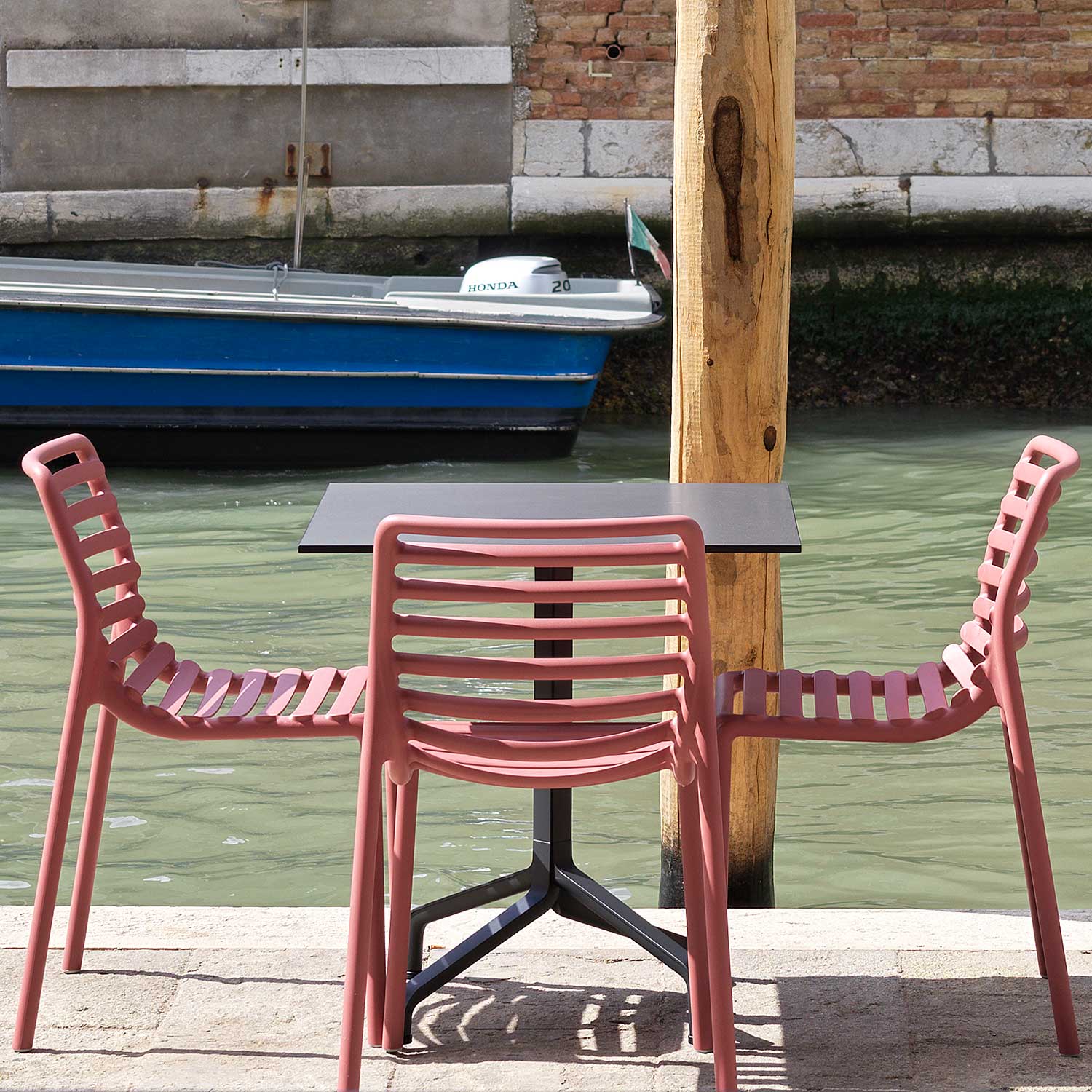 DOGA Bistrot - Chaise d'extérieur design empilable