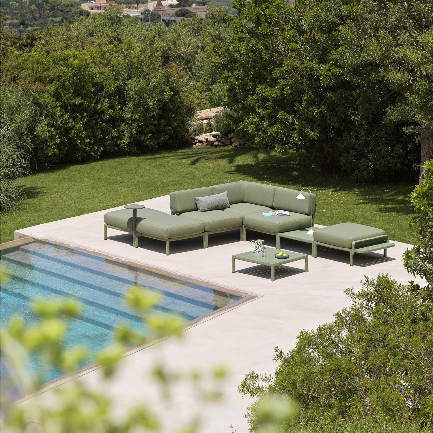 MAXIMO 80 - Table basse carrée extérieur en résine effet mat