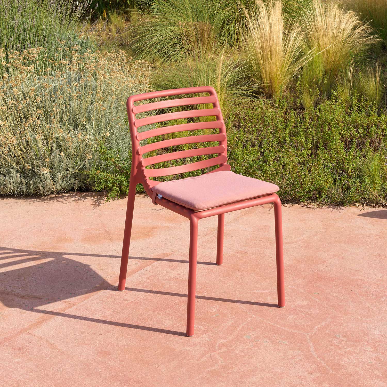 DOGA Bistrot - Chaise d'extérieur design empilable