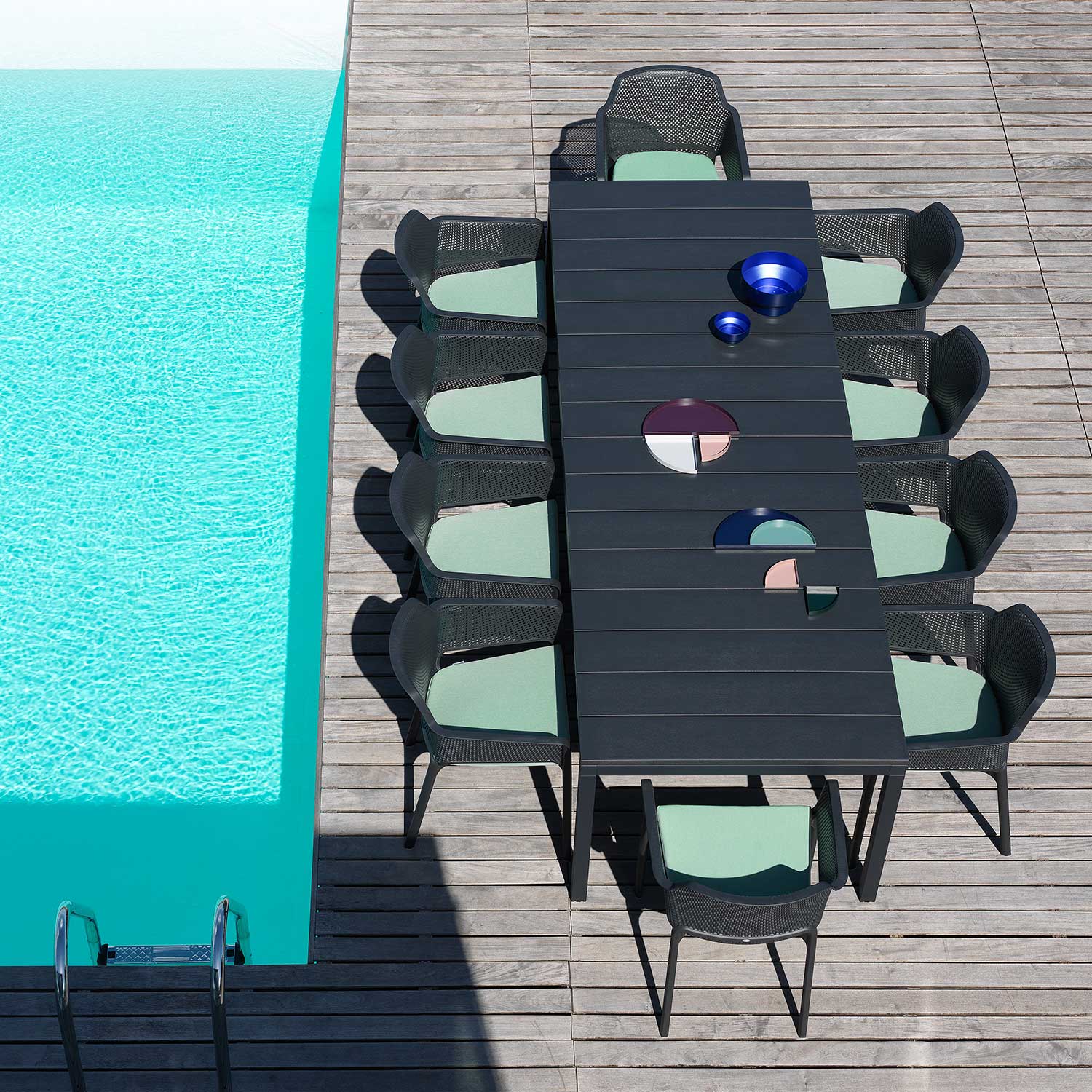 NET - Designer outdoor chair with armrests