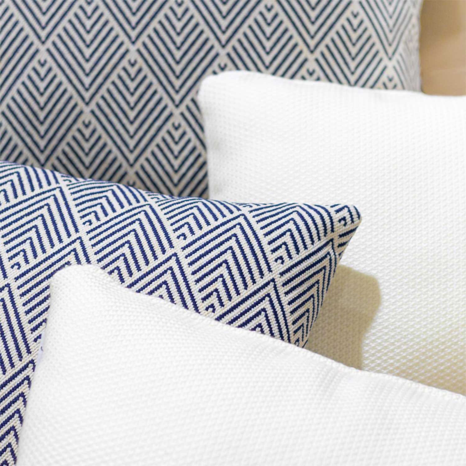 PILLOW - Coussin d'extérieur design haut de gamme personnalisable