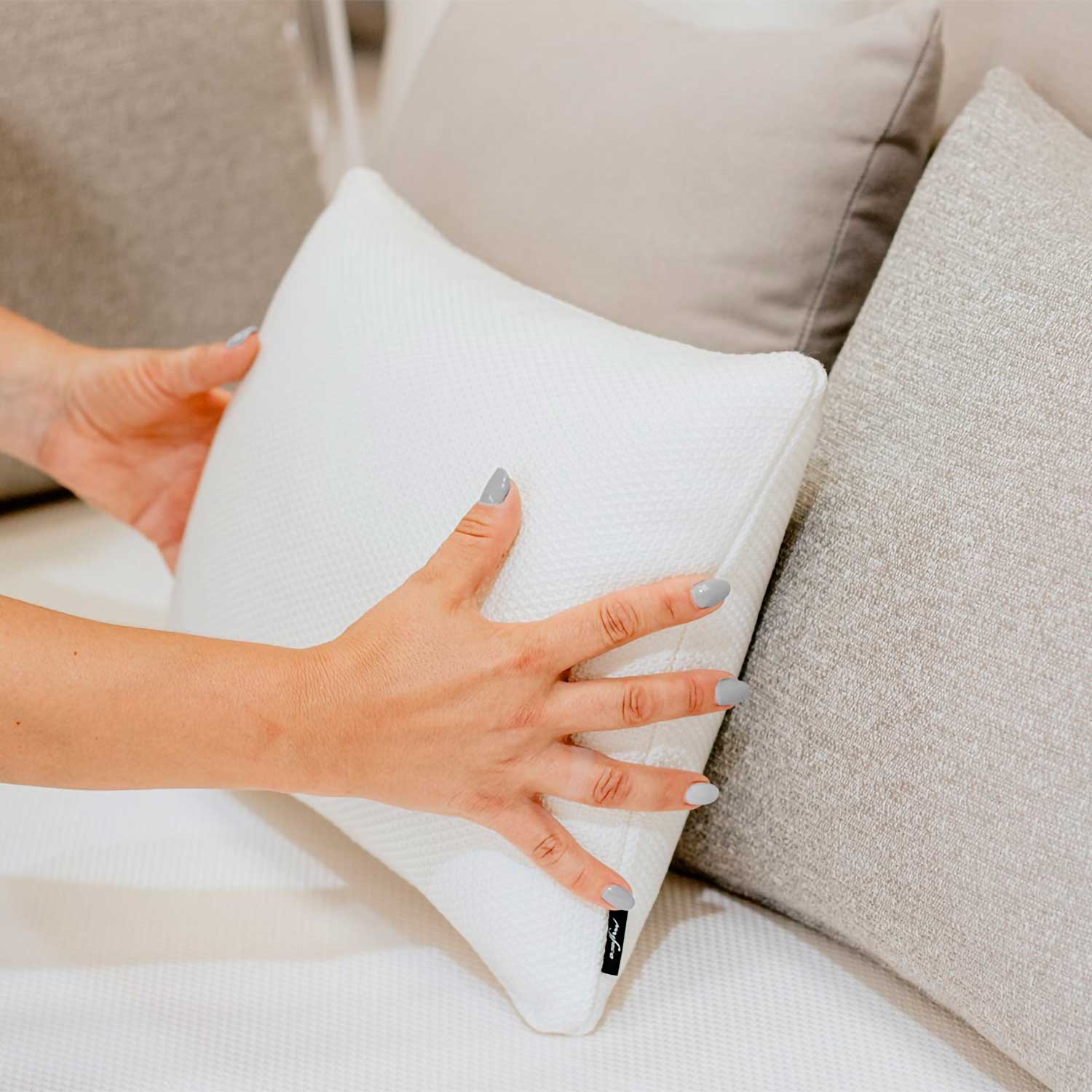 PILLOW - Coussin d'extérieur design haut de gamme personnalisable