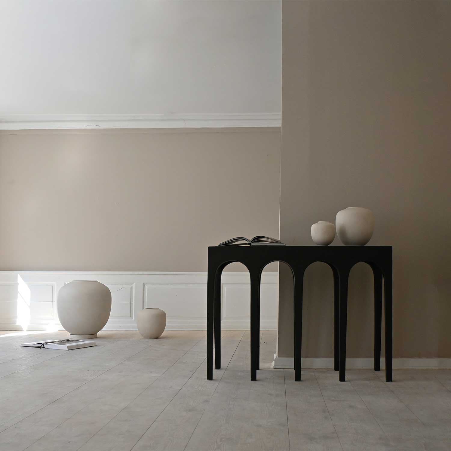 SUNAO - Vase exterieur design en béton fibré