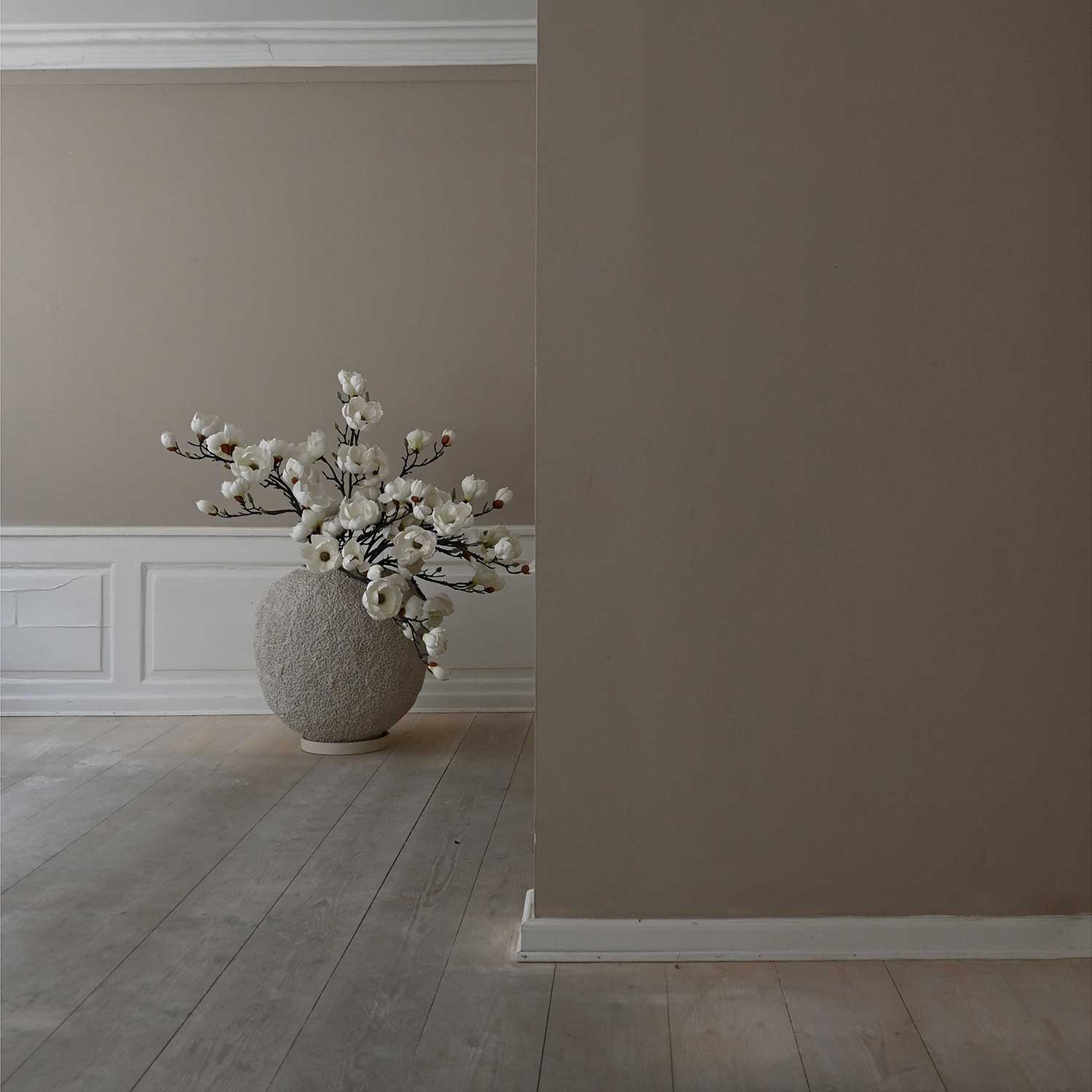 SUNAO - Vase exterieur design en béton fibré