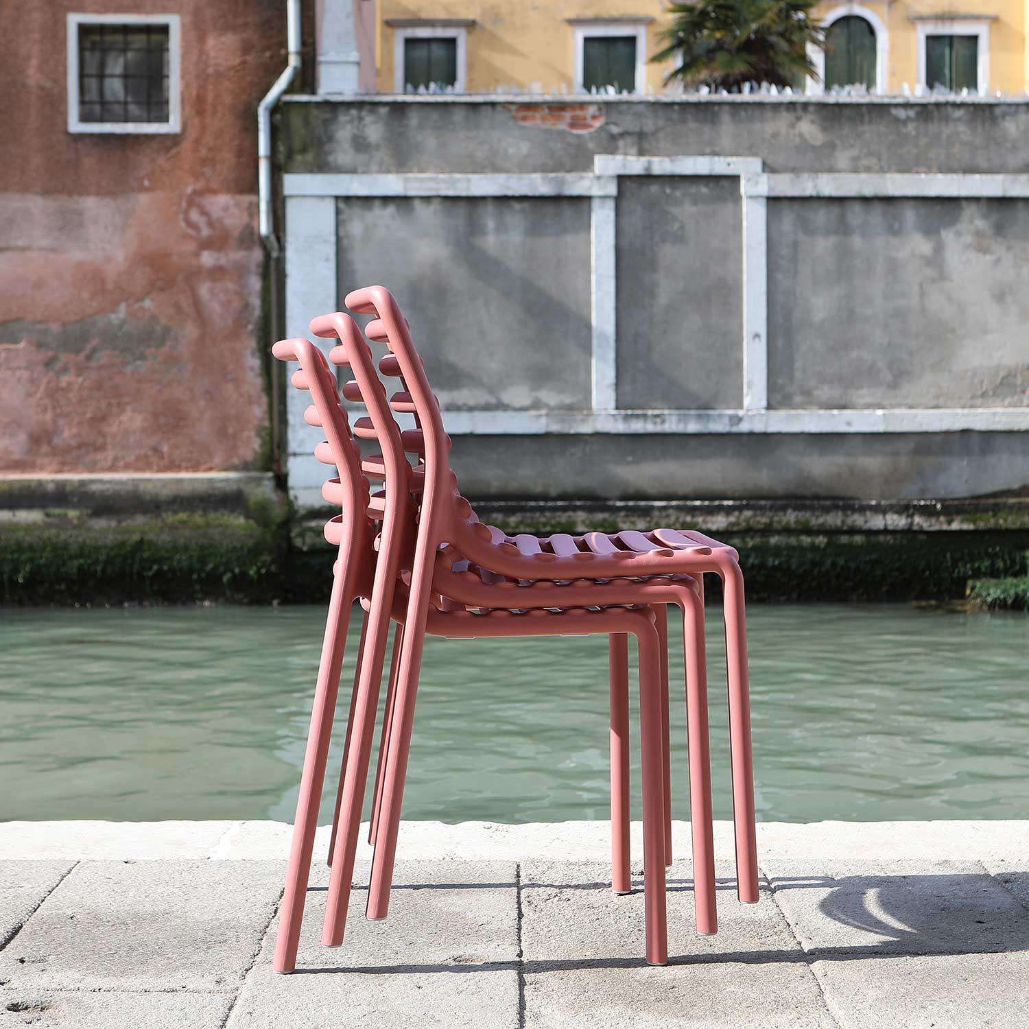 DOGA Bistrot - Chaise d'extérieur design empilable