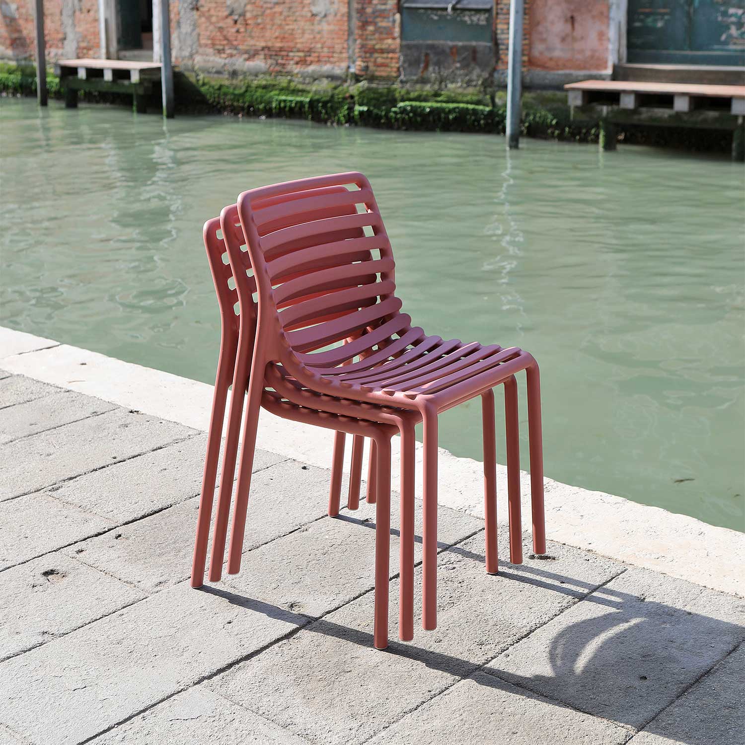 DOGA Bistrot - Chaise d'extérieur design empilable