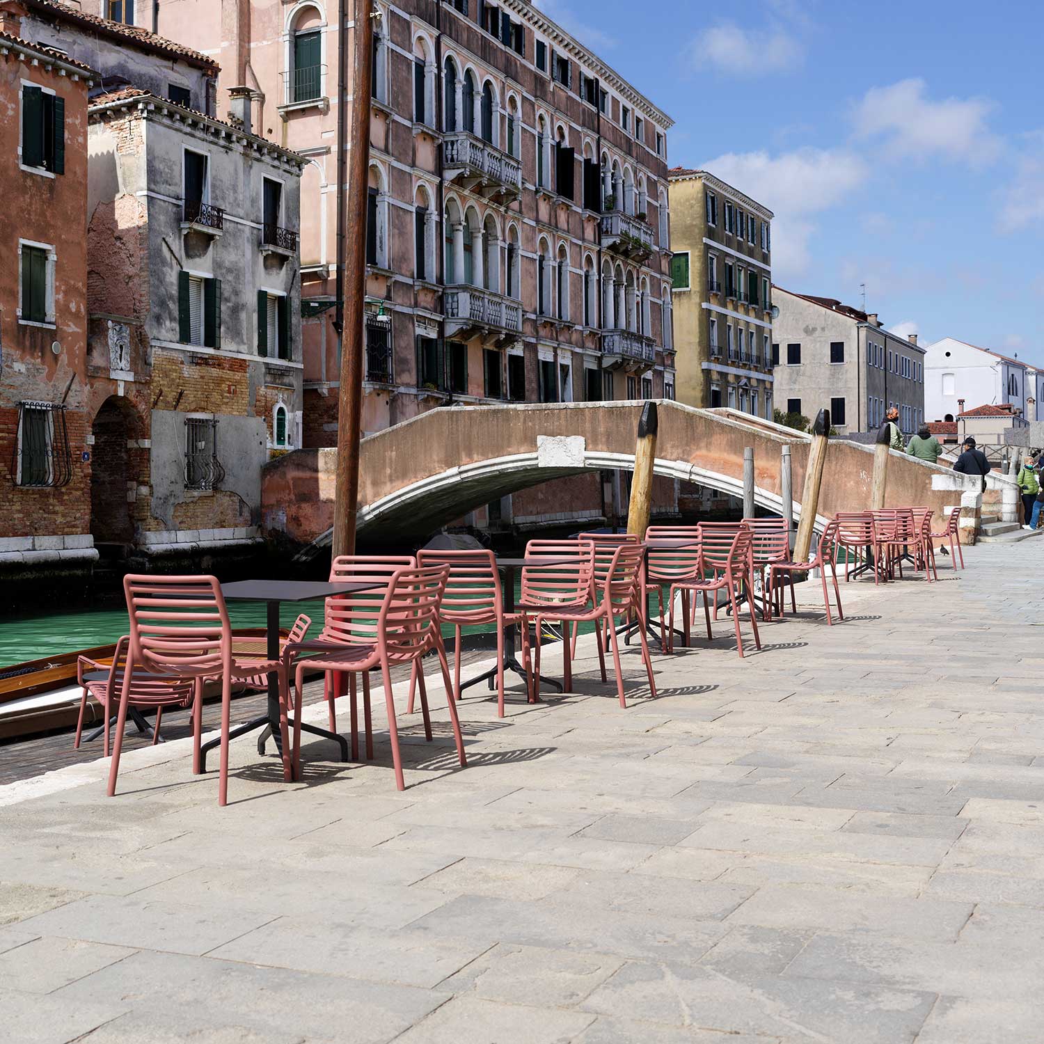 DOGA Bistrot - Chaise d'extérieur design empilable