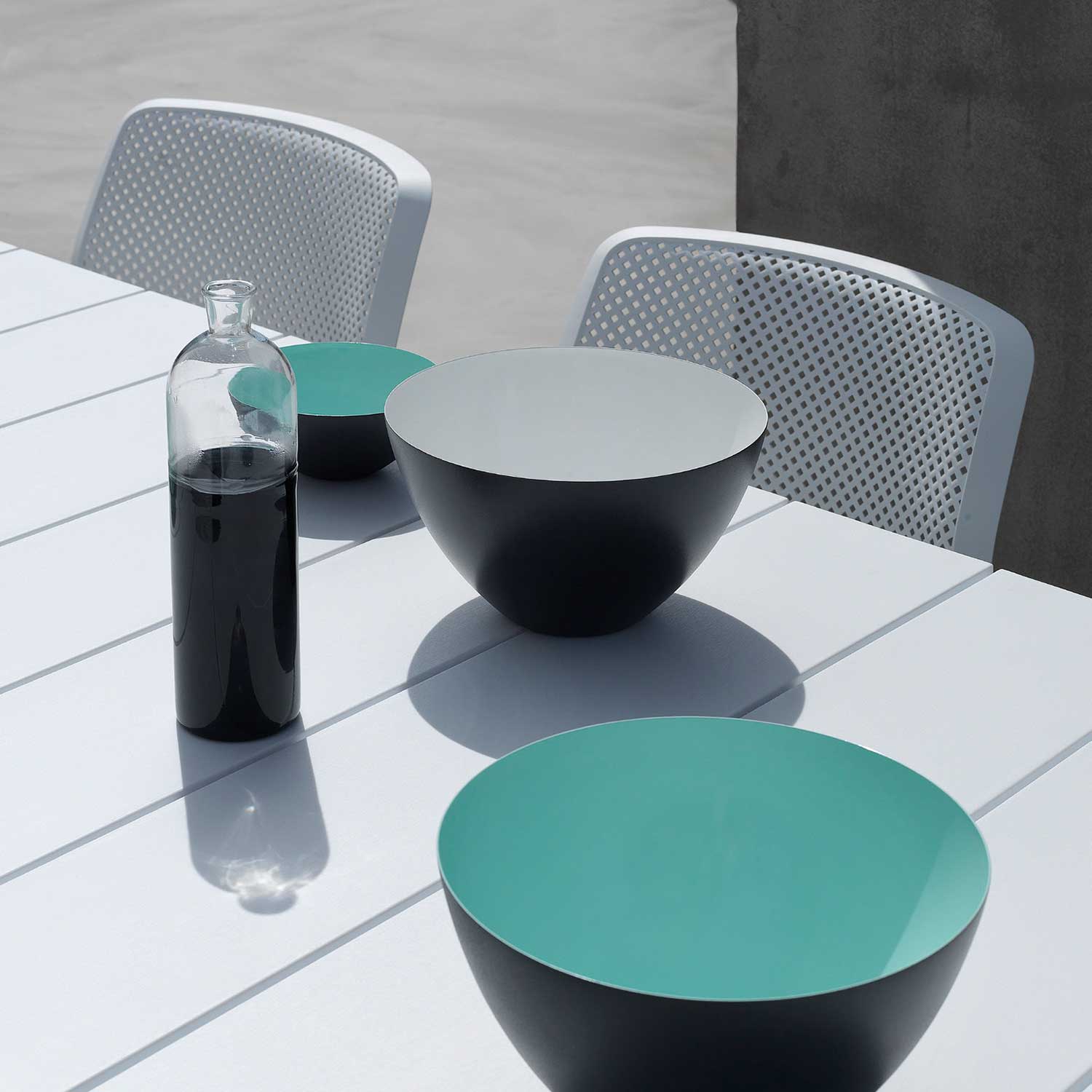 BIT - Stackable designer outdoor chair