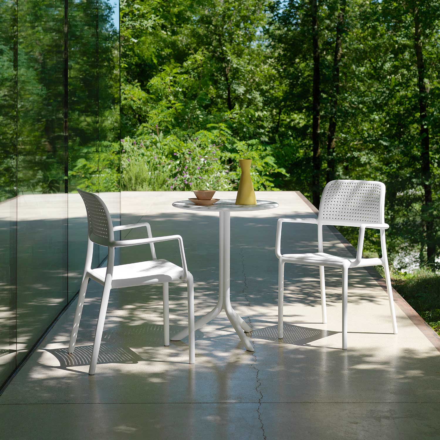 BORA - Chaise d'extérieur design avec accoudoirs