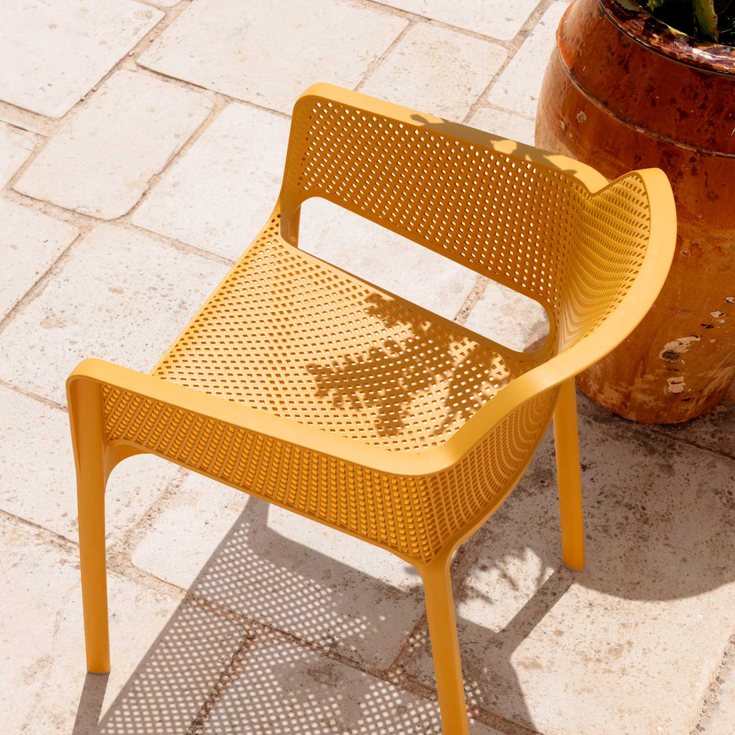 NET - Designer outdoor chair with armrests