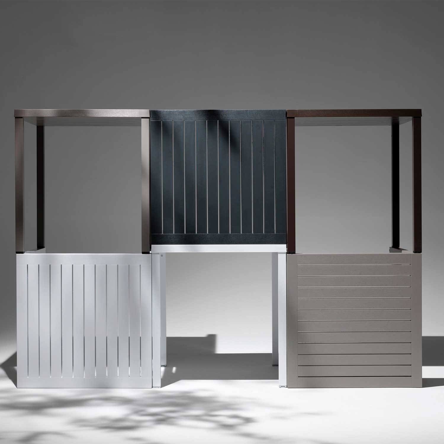 CUBE - Petite table carrée de jardin design moderne