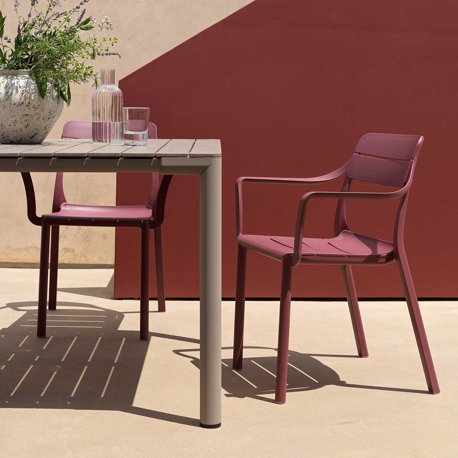 CASSIA Armchair - Chaise d'extérieur design avec accoudoirs