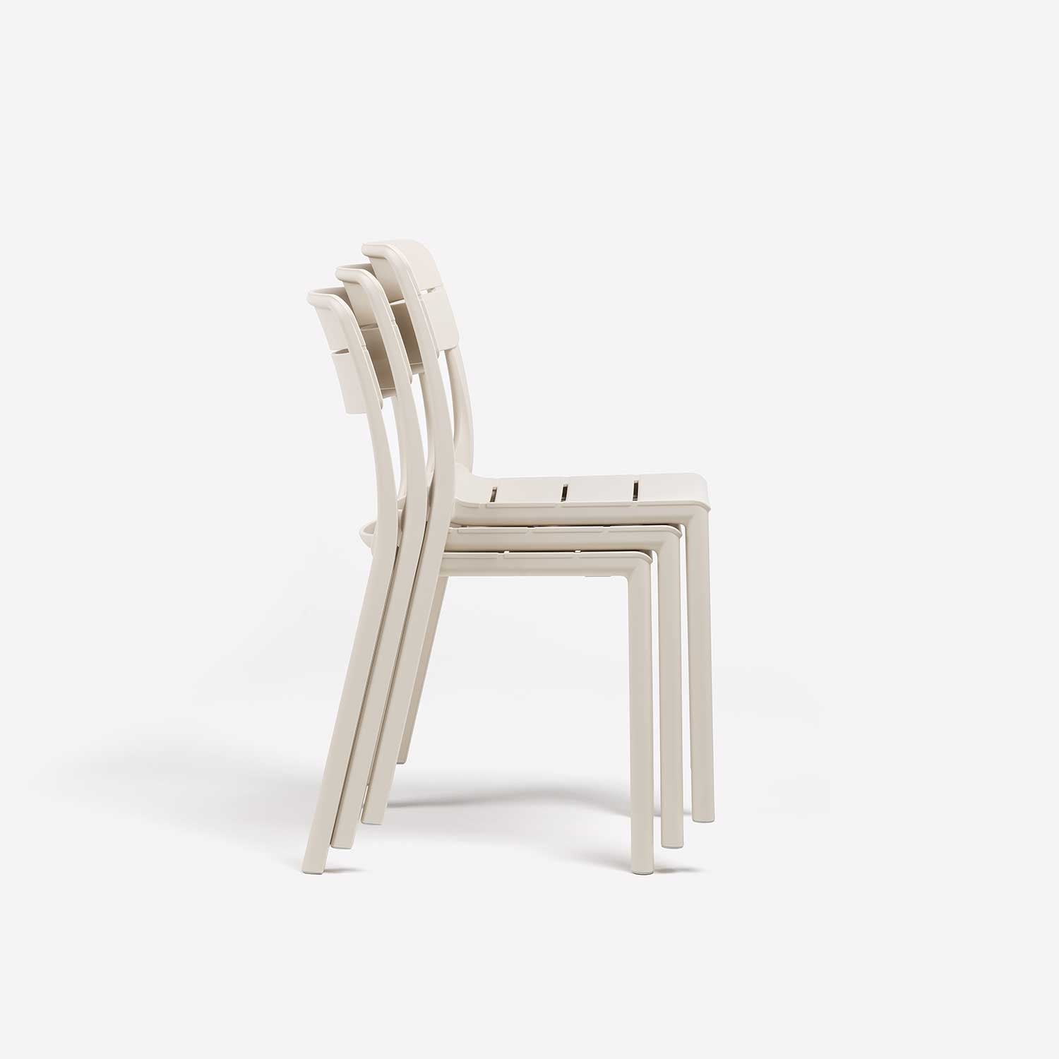 CASSIA Bistrot - Chaise d'extérieur design empilable