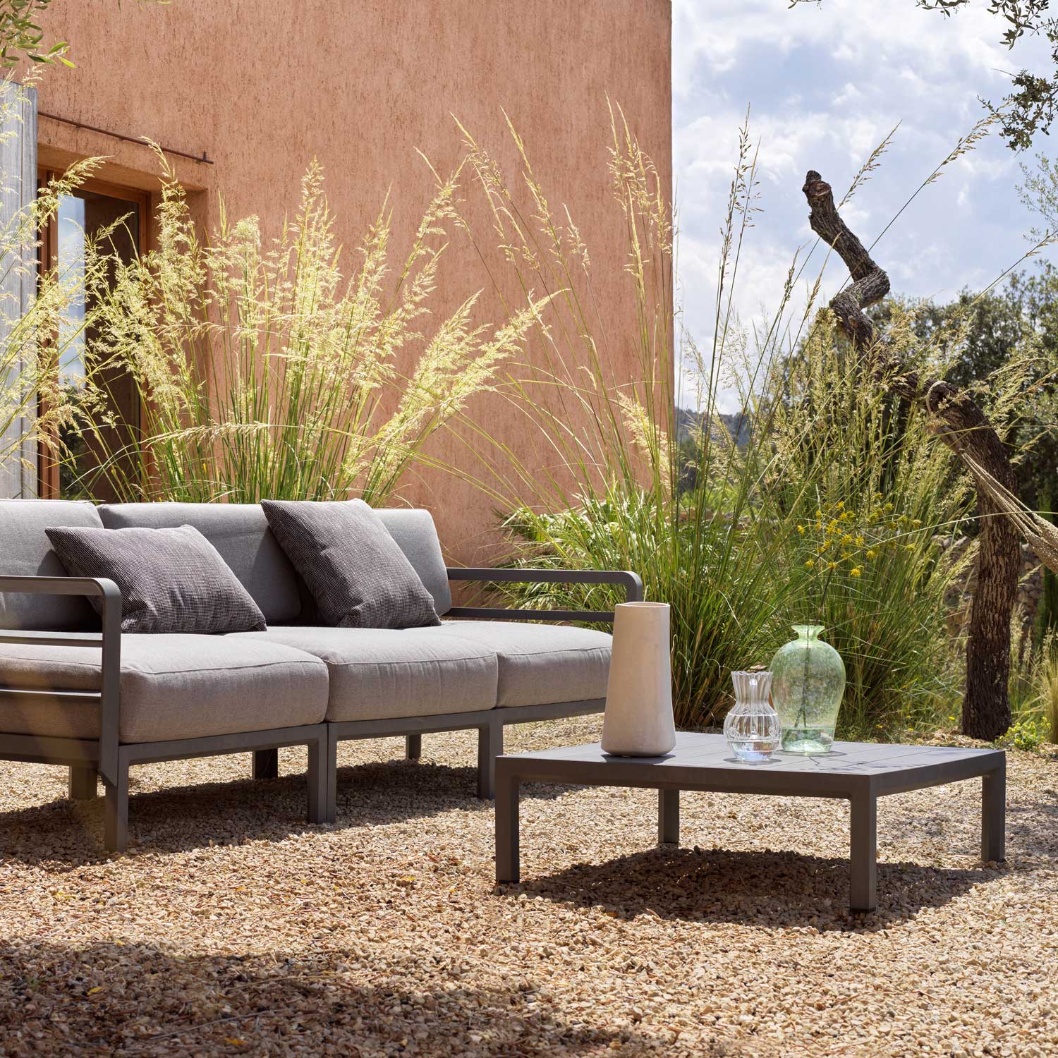 MAXIMO 80 - Table basse carrée extérieur en résine effet mat