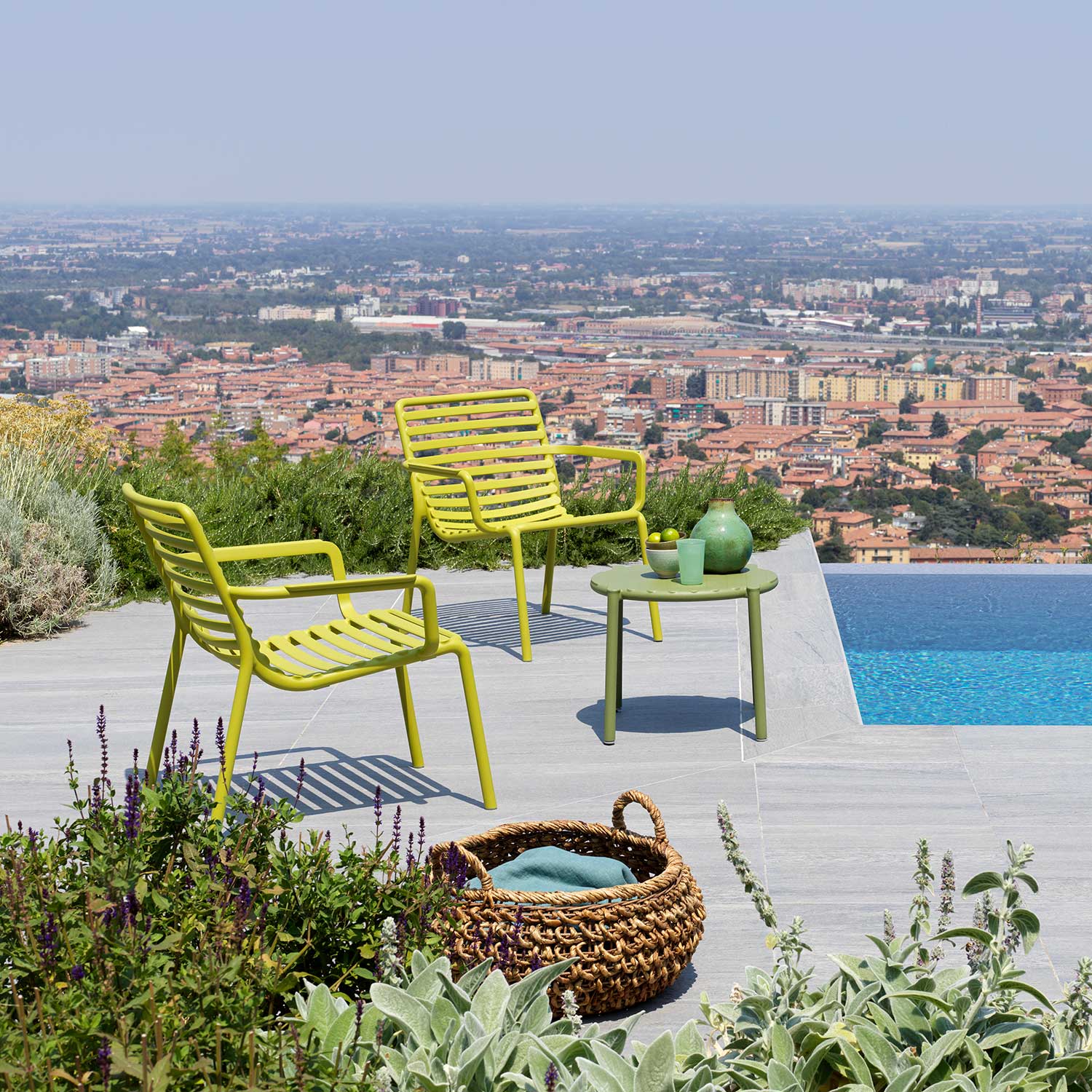 DOGA Relax - Fauteuil d'extérieur design empilable