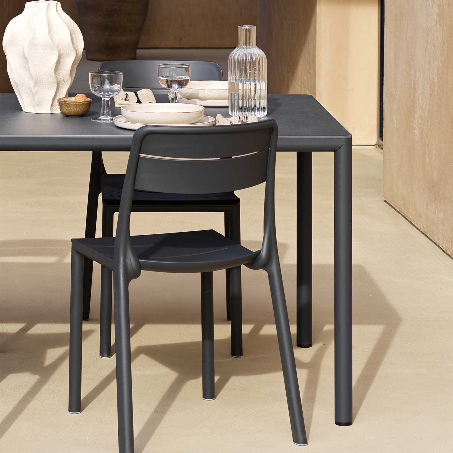 CASSIA Bistrot - Chaise d'extérieur design empilable