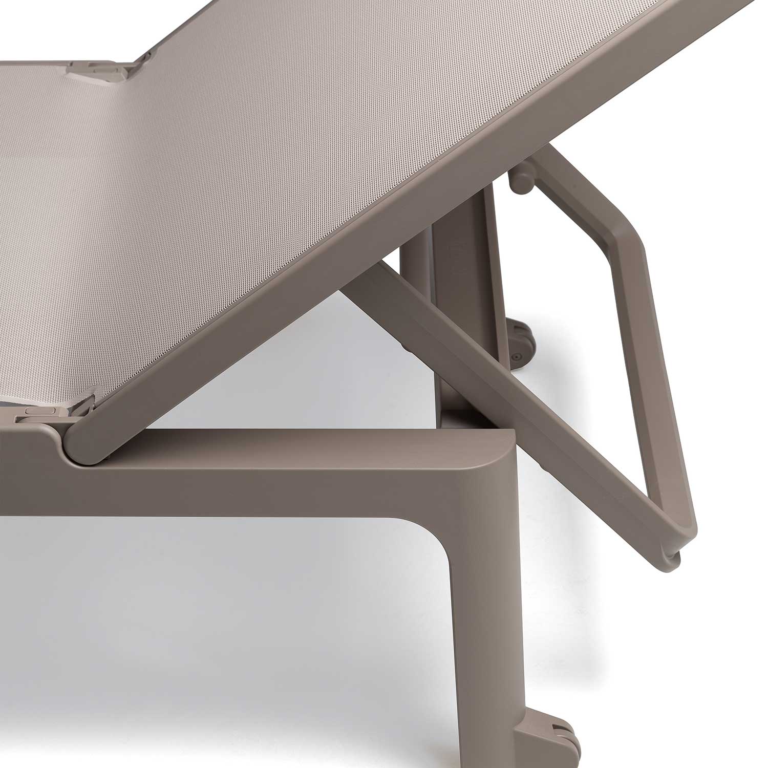 PLANO - Transat d'extérieur design résistant et empilable